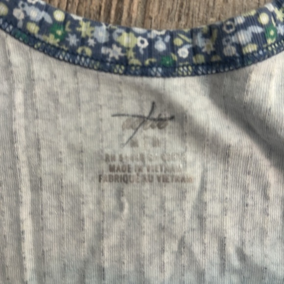 super cute and comfy size M blue and green floral print tank top from Aerie - Picture 3 of 4